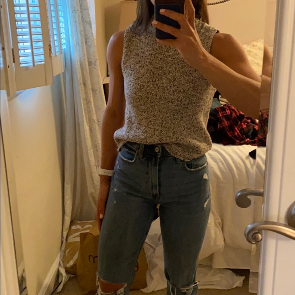 Forever21 cropped sweater tank